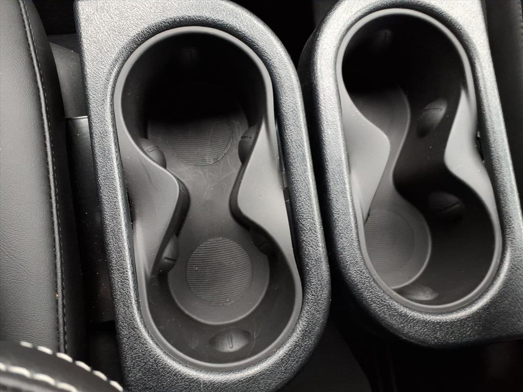 Chrysler Pacifica Select FWD 2025