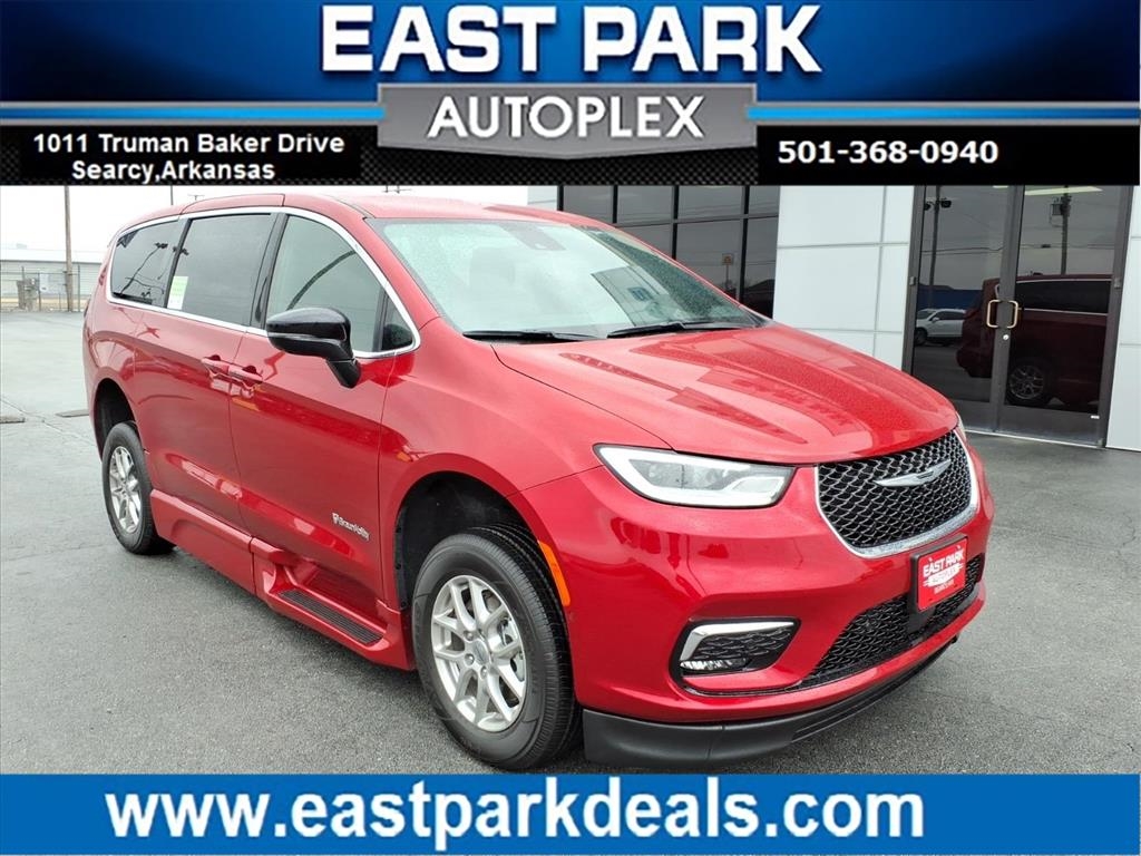 2025 Chrysler Pacifica Select FWD