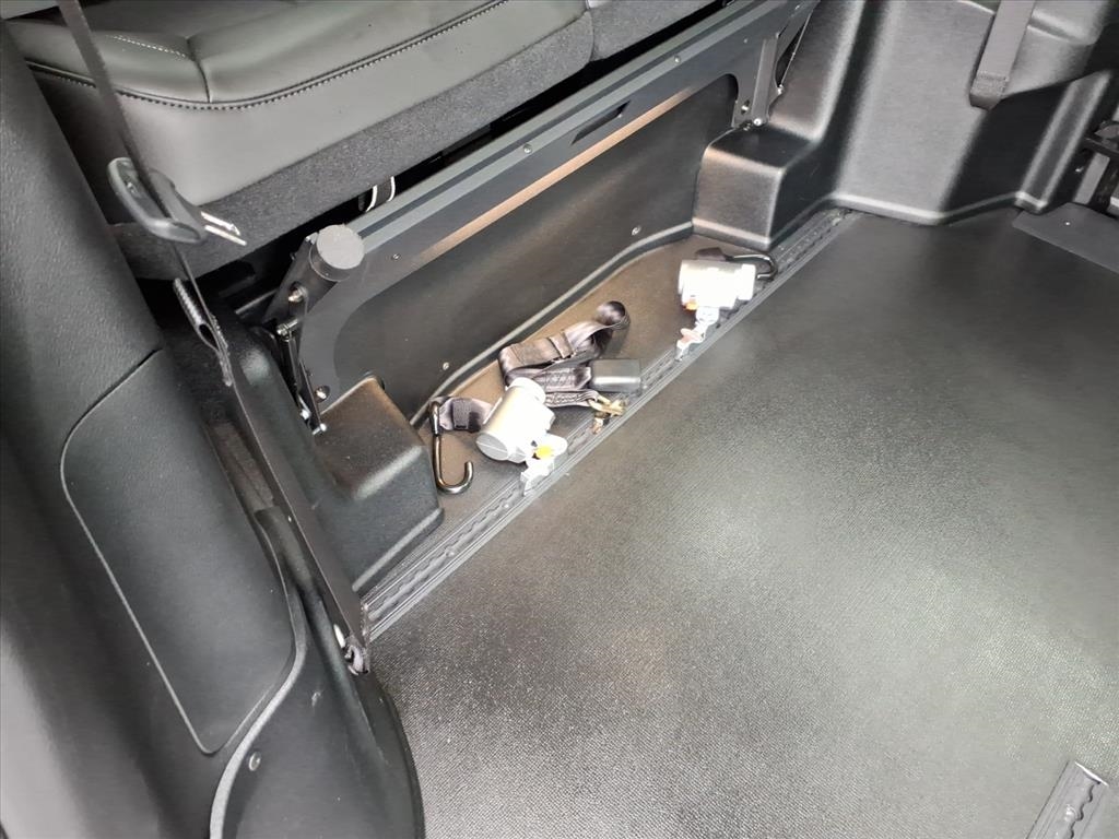 Chrysler Pacifica Select FWD 2025