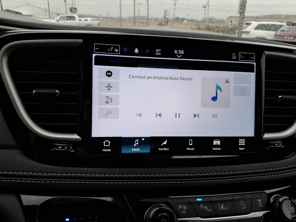 Chrysler Pacifica Select FWD 2025