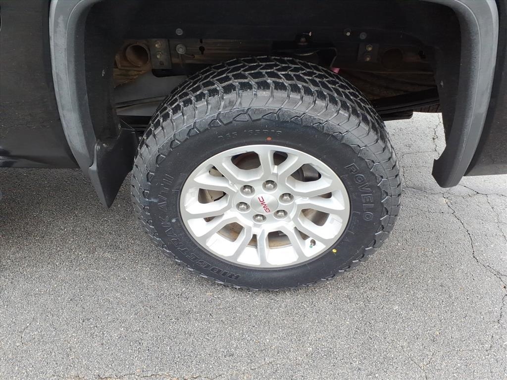 GMC Sierra 1500 4WD Crew Cab 143.5" SLE 2014