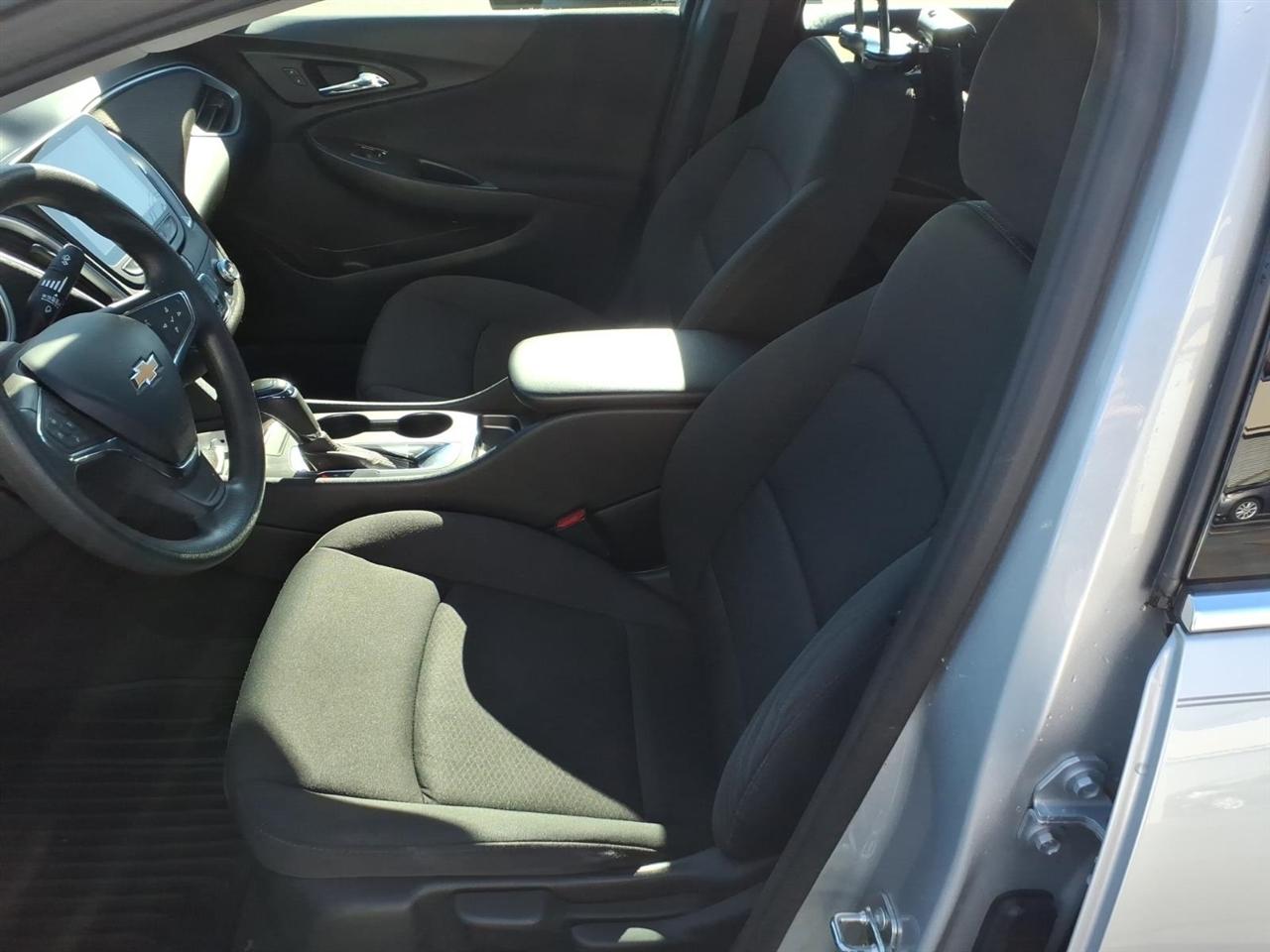 Chevrolet Malibu 4dr Sdn LS w/1LS 2020