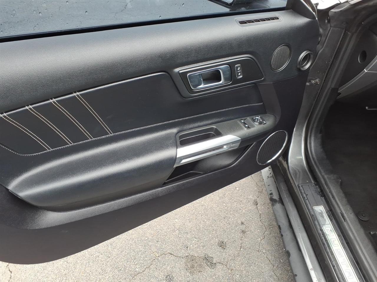 Ford Mustang EcoBoost Fastback 2019