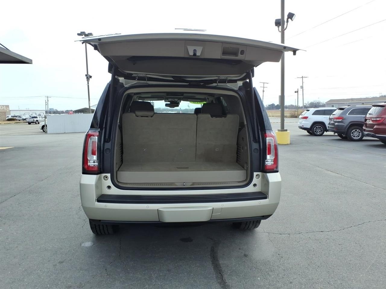 GMC Yukon 4WD 4dr SLT 2016