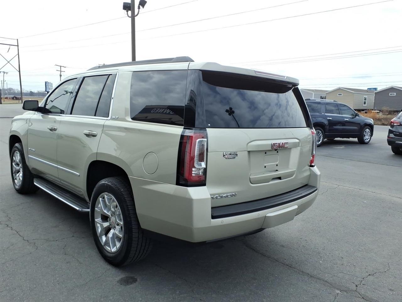 GMC Yukon 4WD 4dr SLT 2016