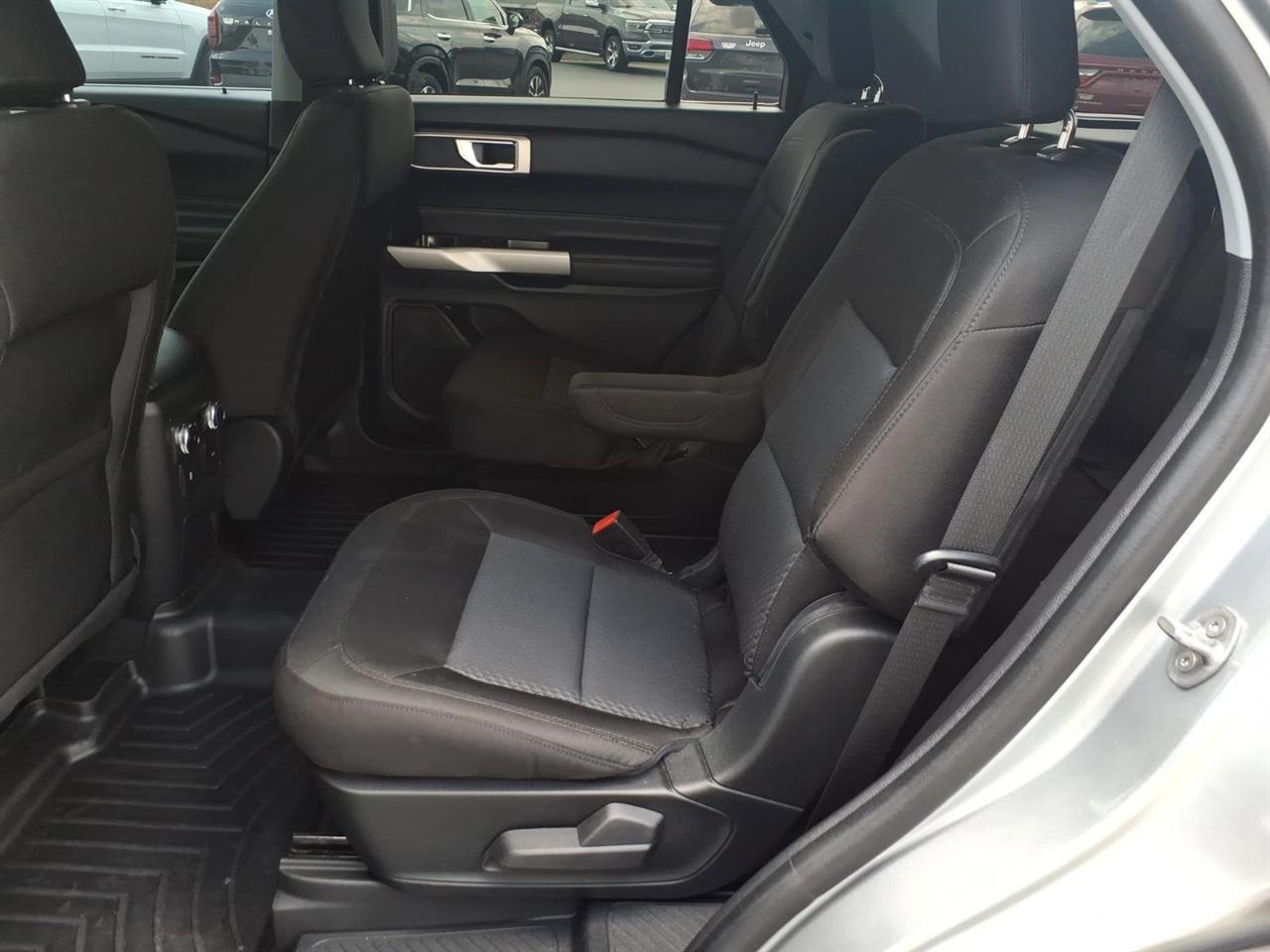 Ford Explorer XLT RWD 2022