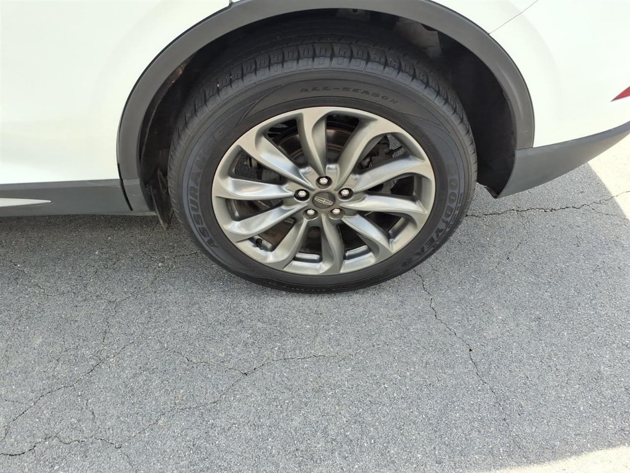 Lincoln Corsair Standard FWD 2021