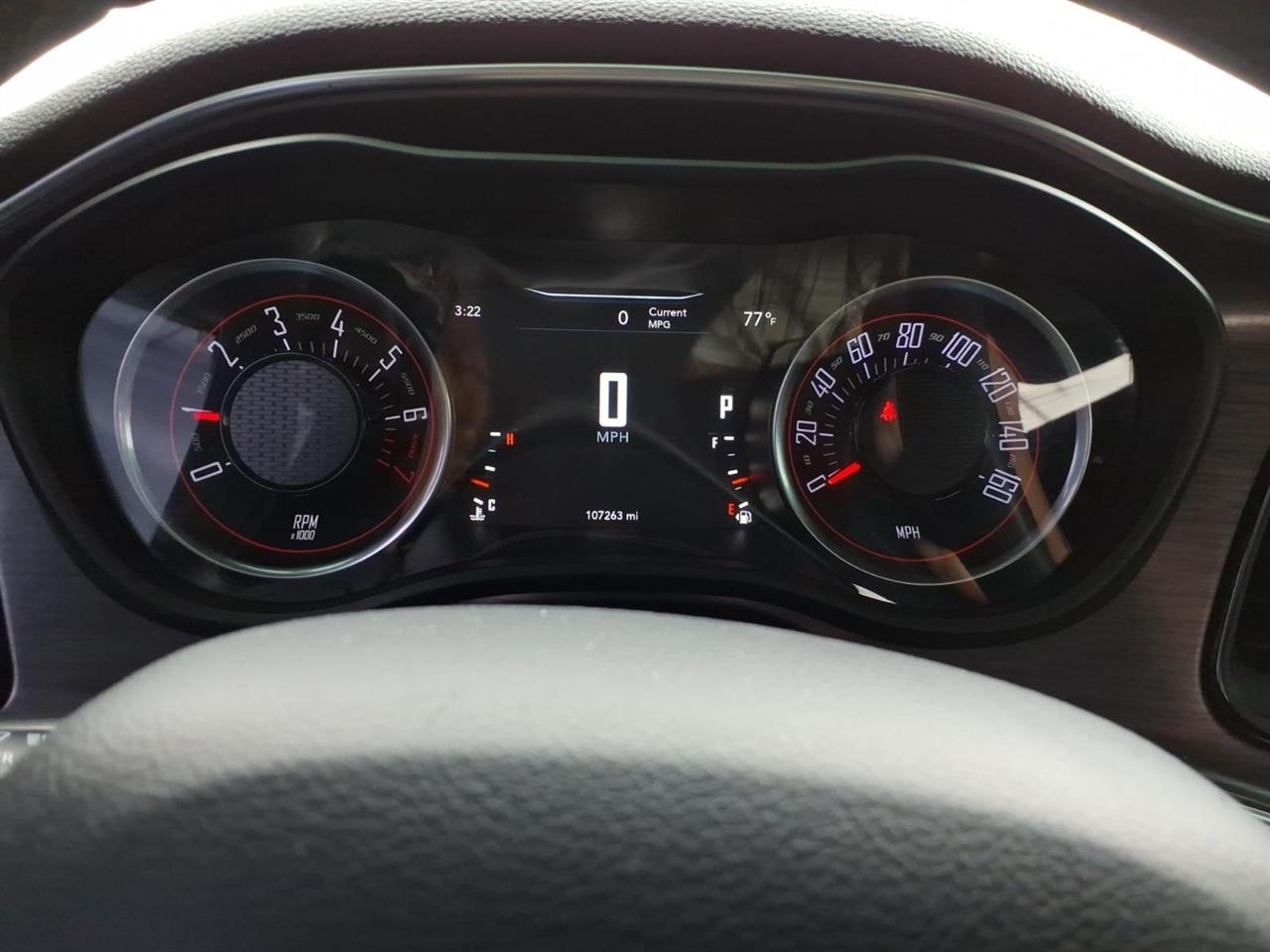 Dodge Challenger SXT RWD 2018