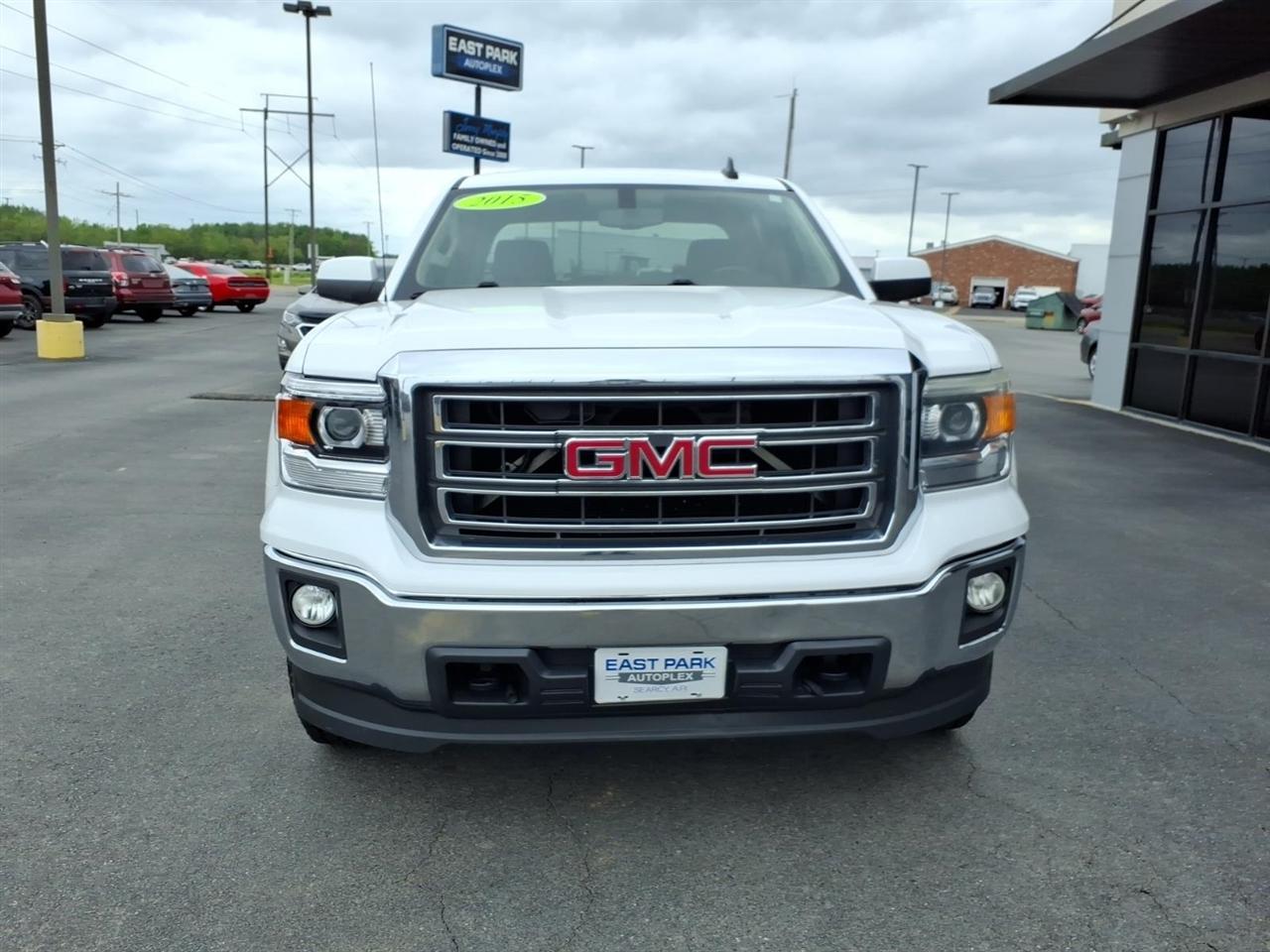 GMC Sierra 1500 4WD Crew Cab 143.5" SLE 2015