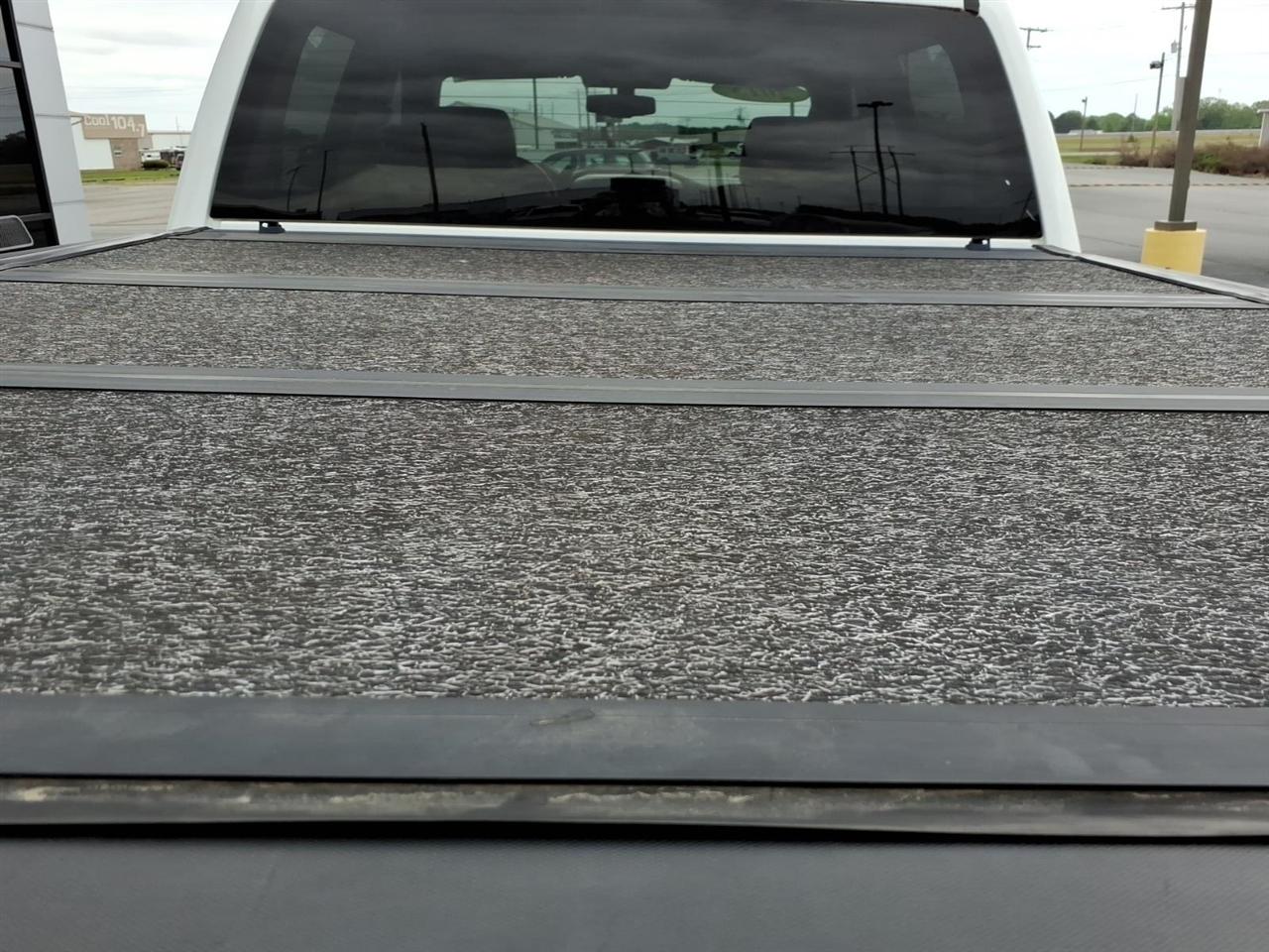 GMC Sierra 1500 4WD Crew Cab 143.5" SLE 2015