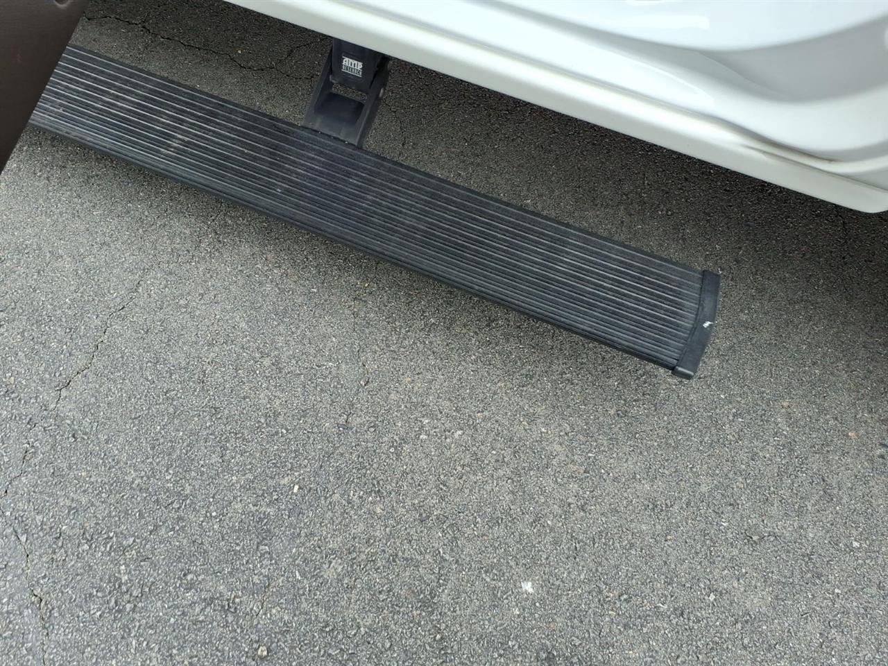 GMC Sierra 1500 4WD Crew Cab 143.5" SLE 2015