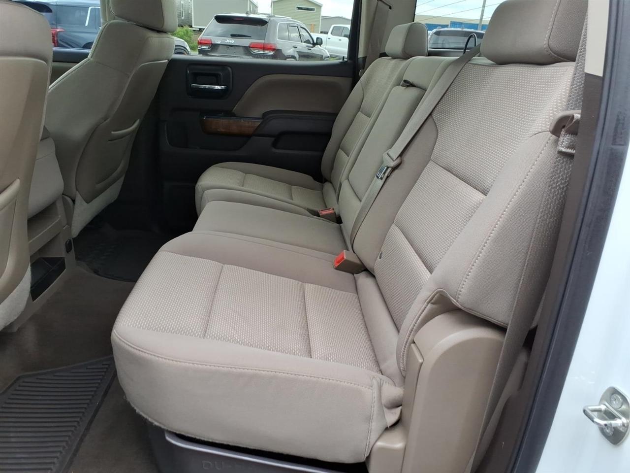 GMC Sierra 1500 4WD Crew Cab 143.5" SLE 2015