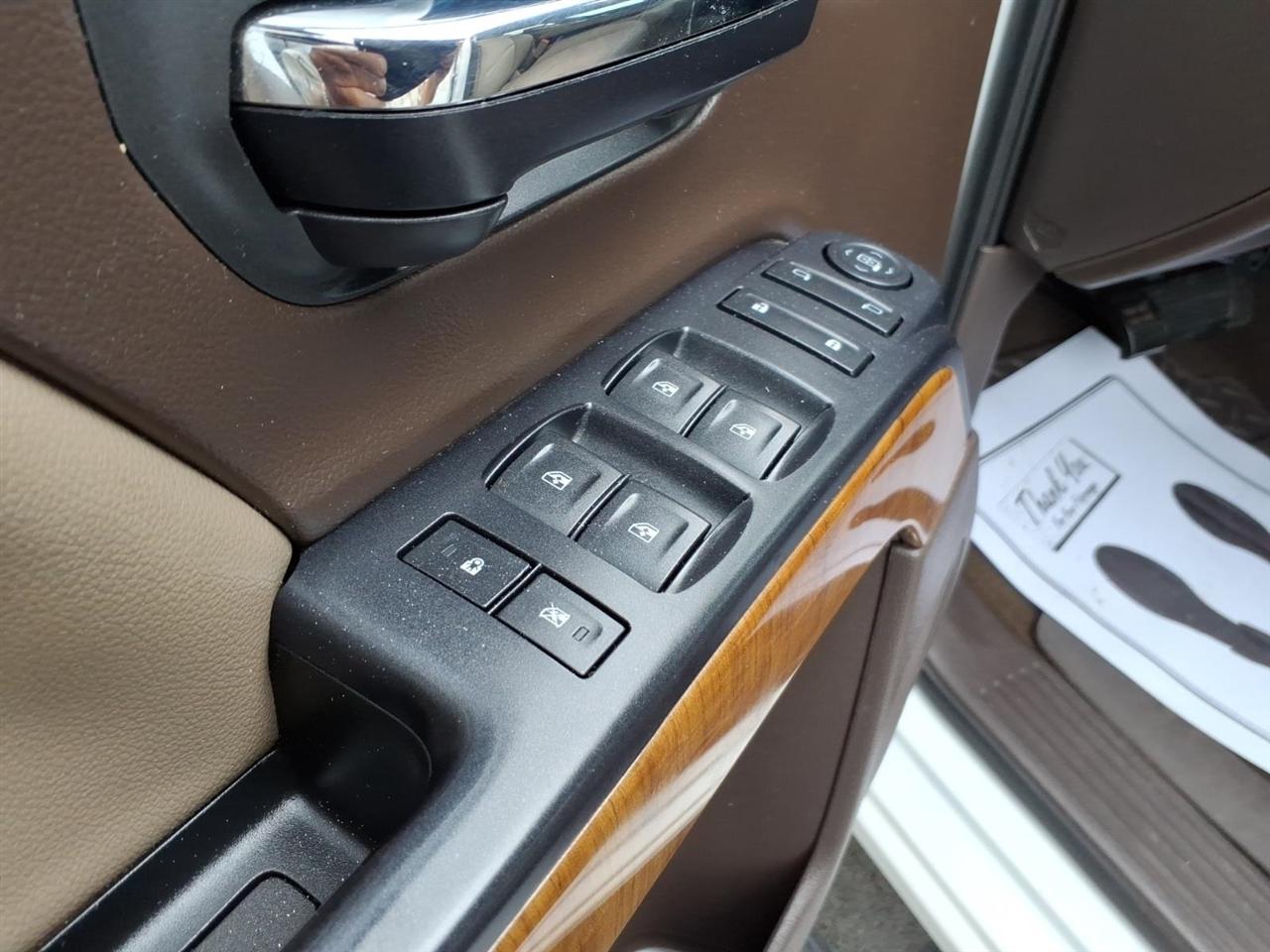 GMC Sierra 1500 4WD Crew Cab 143.5" SLE 2015