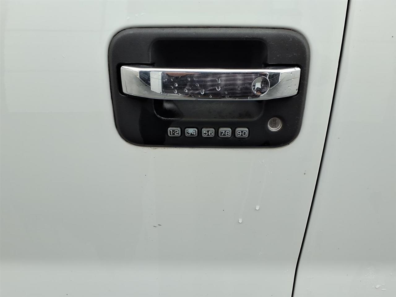 Ford F-150 2WD SuperCab 145" Lariat 2014