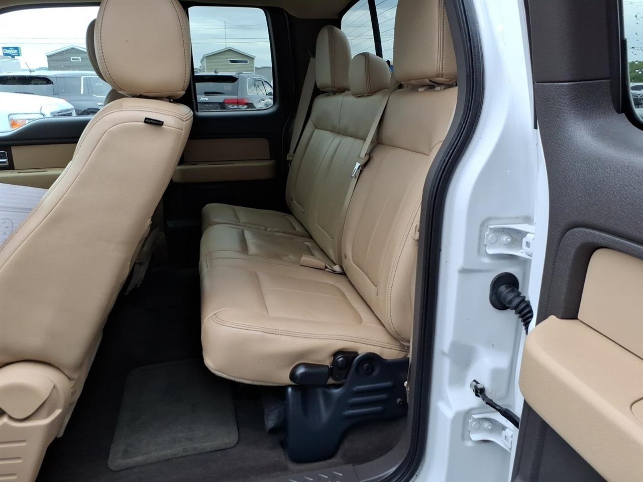 Ford F-150 2WD SuperCab 145" Lariat 2014