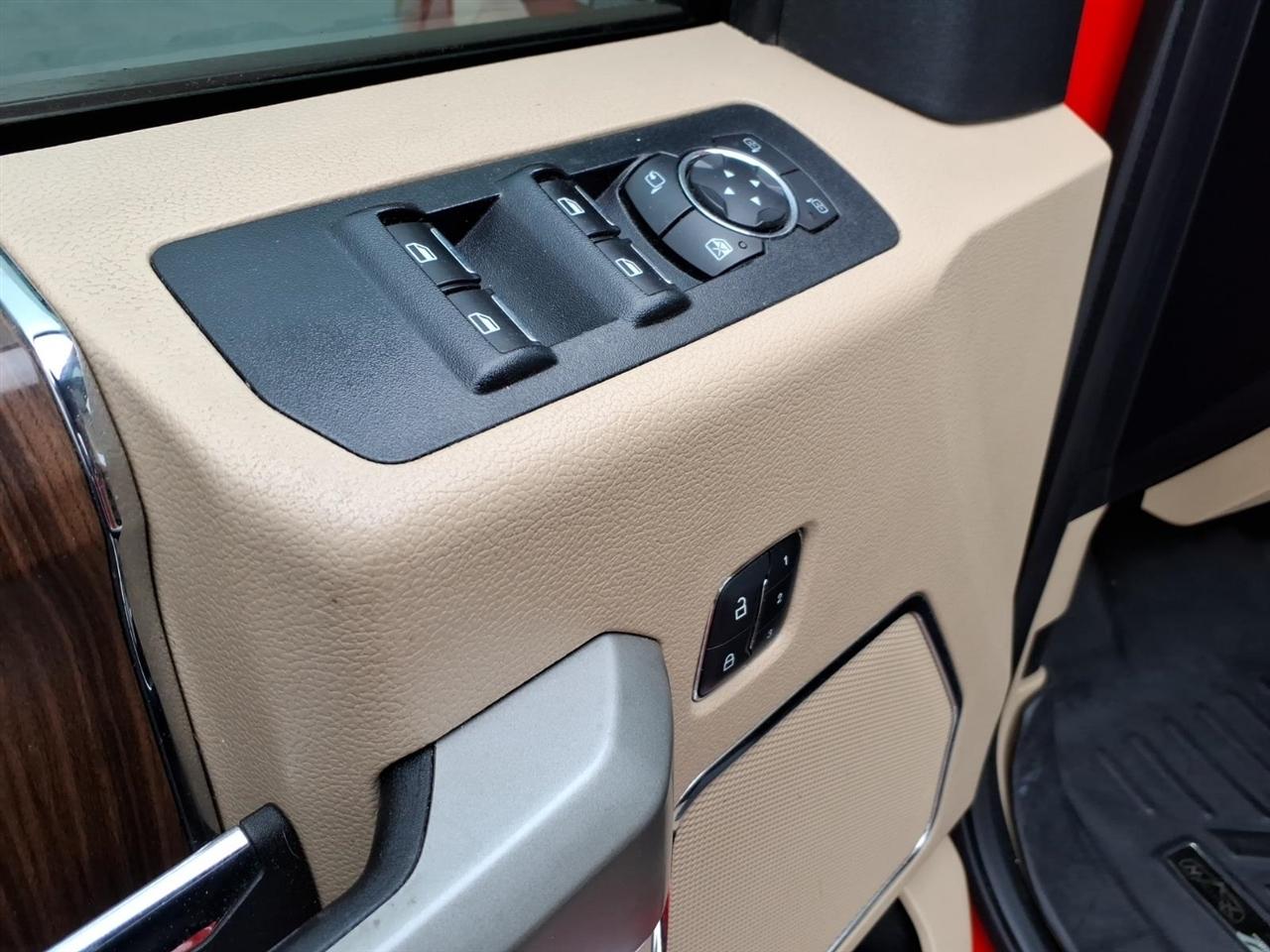 Ford F-150 Lariat 4WD SuperCrew 5.5' Box 2017