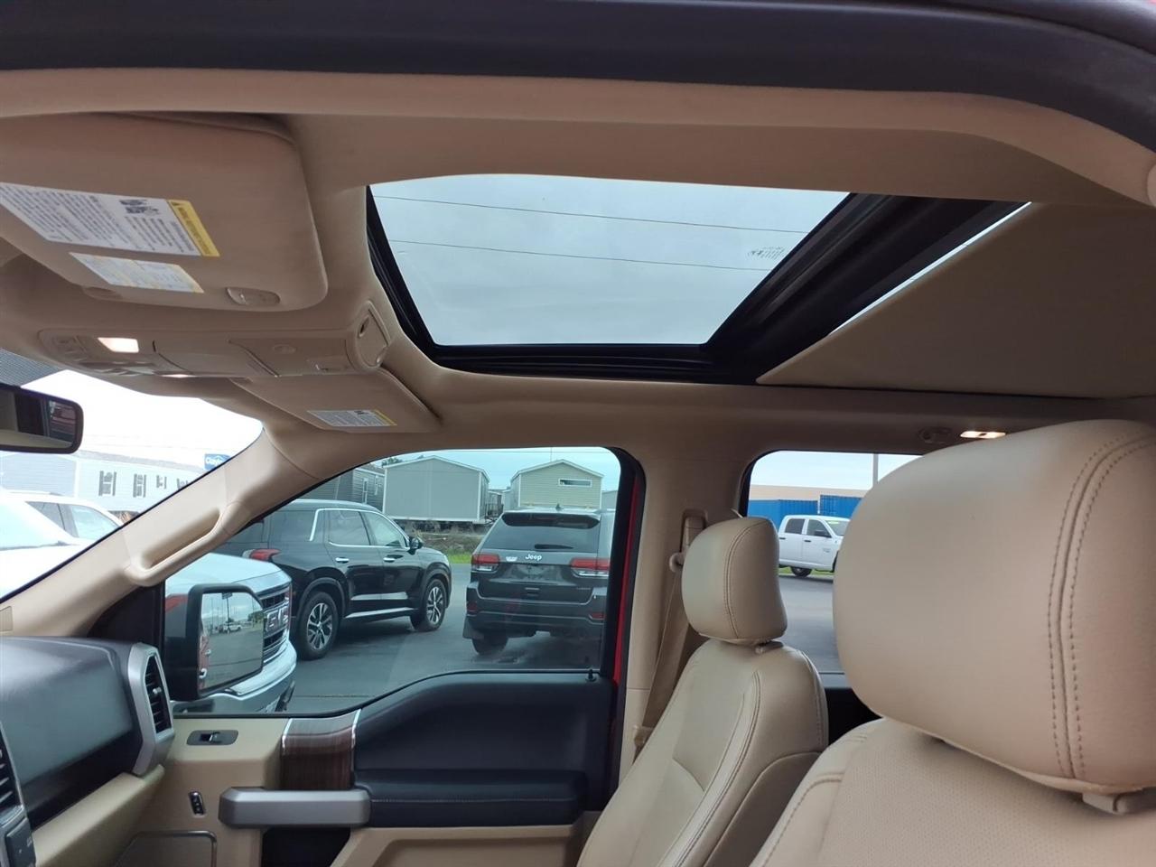 Ford F-150 Lariat 4WD SuperCrew 5.5' Box 2017