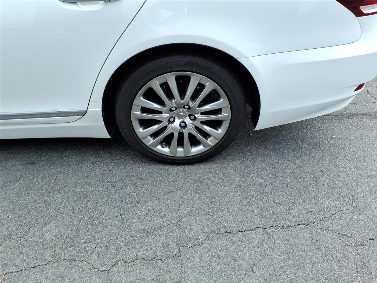 Lexus LS 460 4dr Sdn L RWD 2014