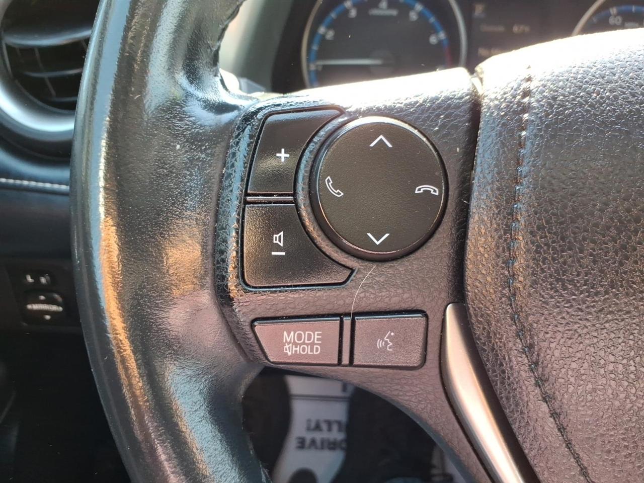 Toyota RAV4 Adventure FWD (Natl) 2018