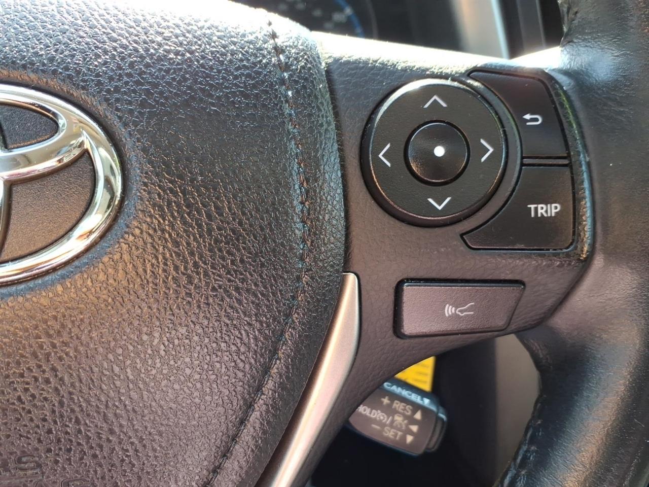 Toyota RAV4 Adventure FWD (Natl) 2018