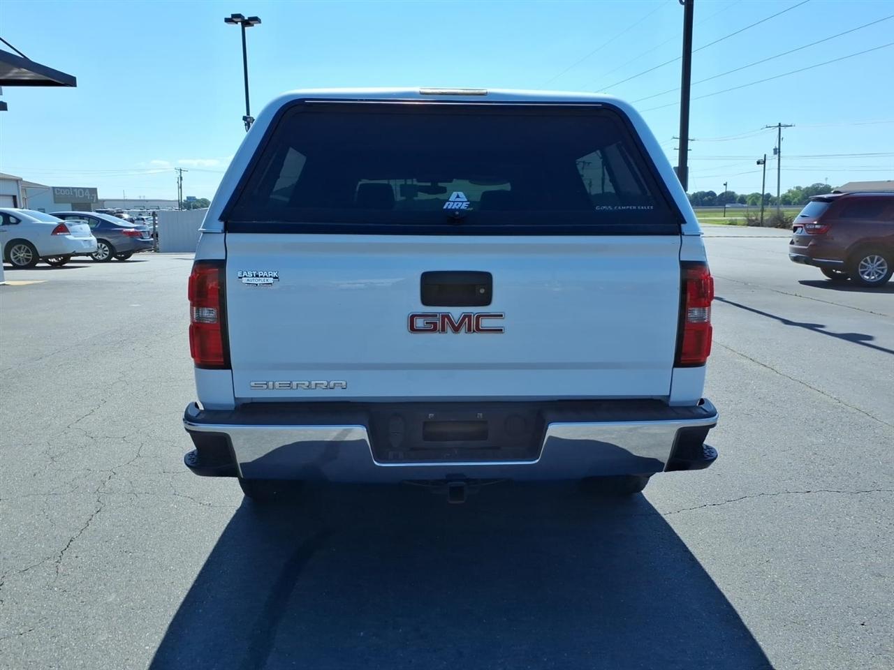 GMC Sierra 1500 4WD Crew Cab 143.5" SLE 2017