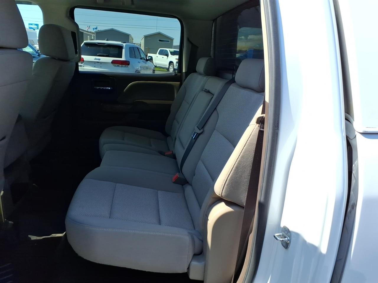 GMC Sierra 1500 4WD Crew Cab 143.5" SLE 2017