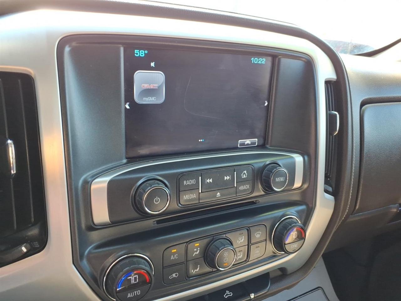 GMC Sierra 1500 4WD Crew Cab 143.5" SLE 2017