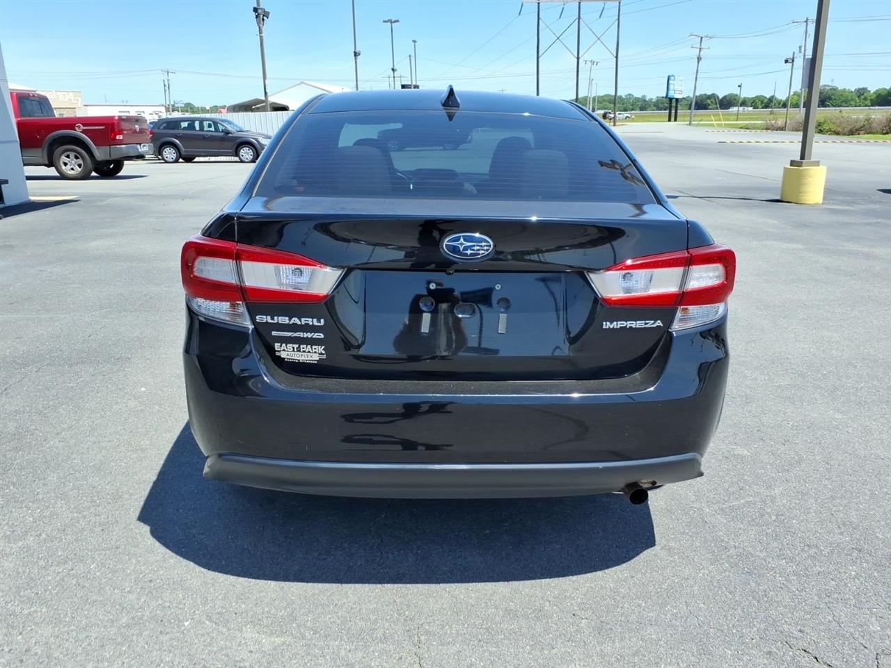 Subaru Impreza Premium 4-door CVT 2020