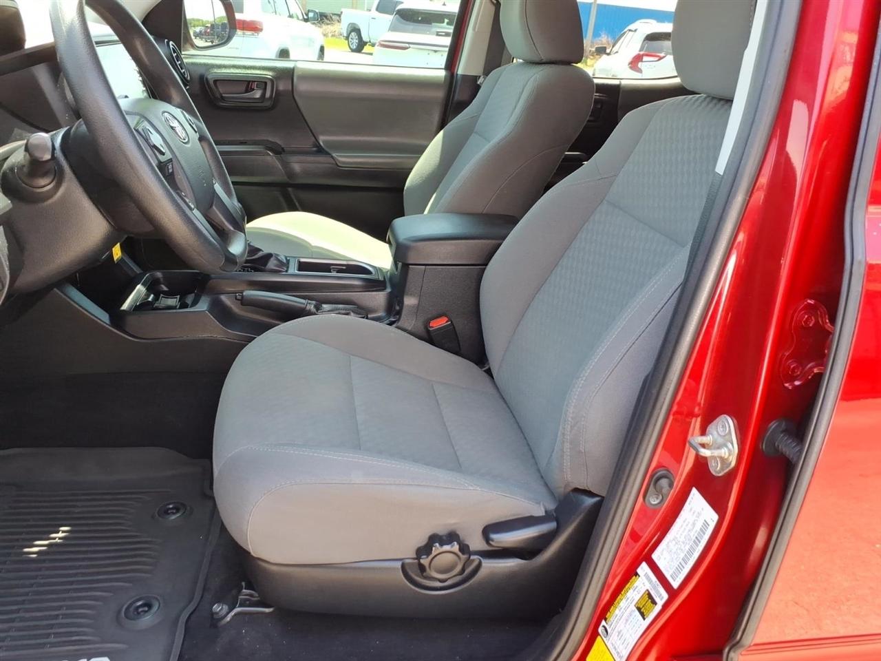 Toyota Tacoma 4WD TRD Off Road Double Cab 5' Bed V6 MT (Natl) 2020