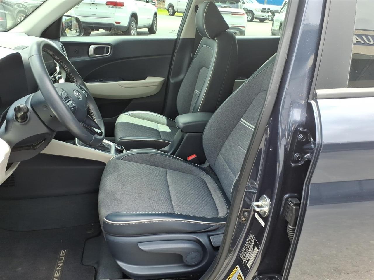 Hyundai Venue Denim IVT 2021