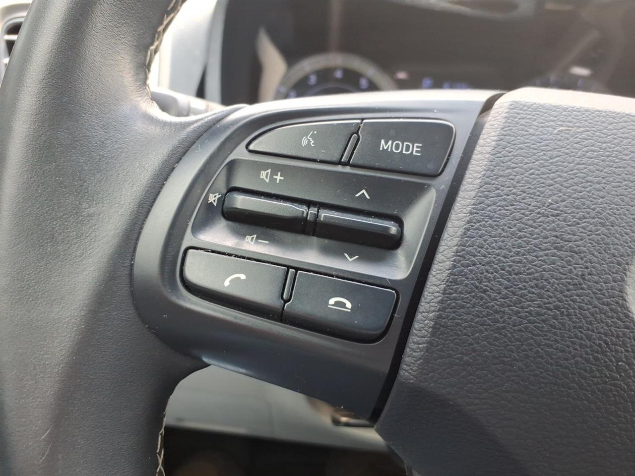 Hyundai Venue Denim IVT 2021