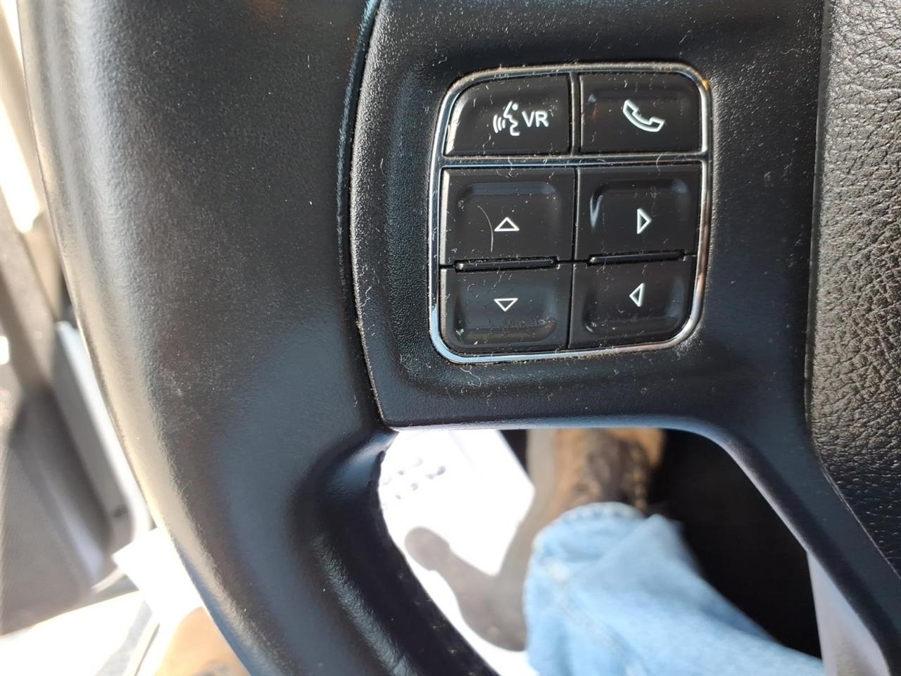 RAM 1500 2WD Crew Cab 140.5" Big Horn 2016