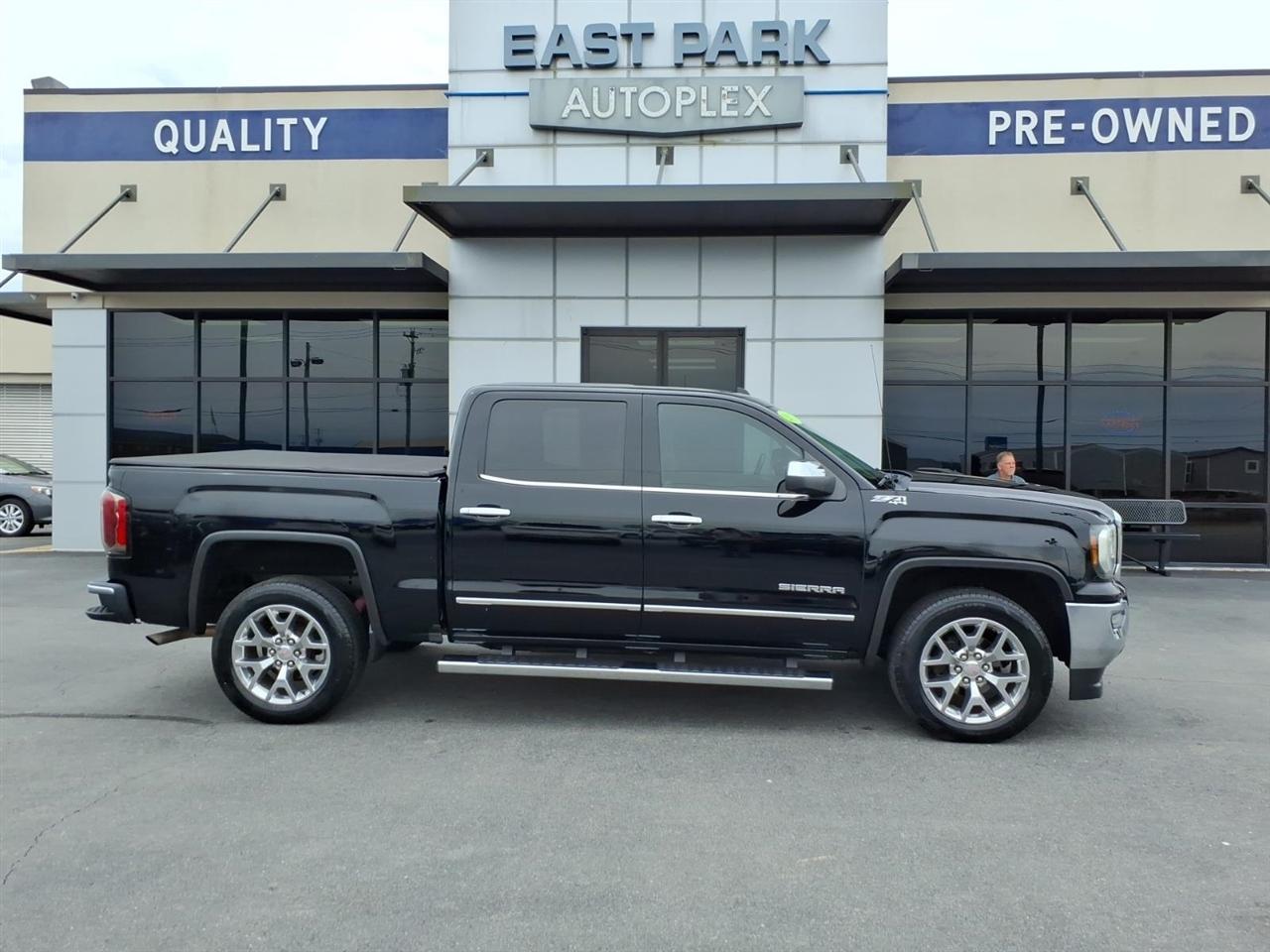 GMC Sierra 1500 4WD Crew Cab 143.5" SLT 2017