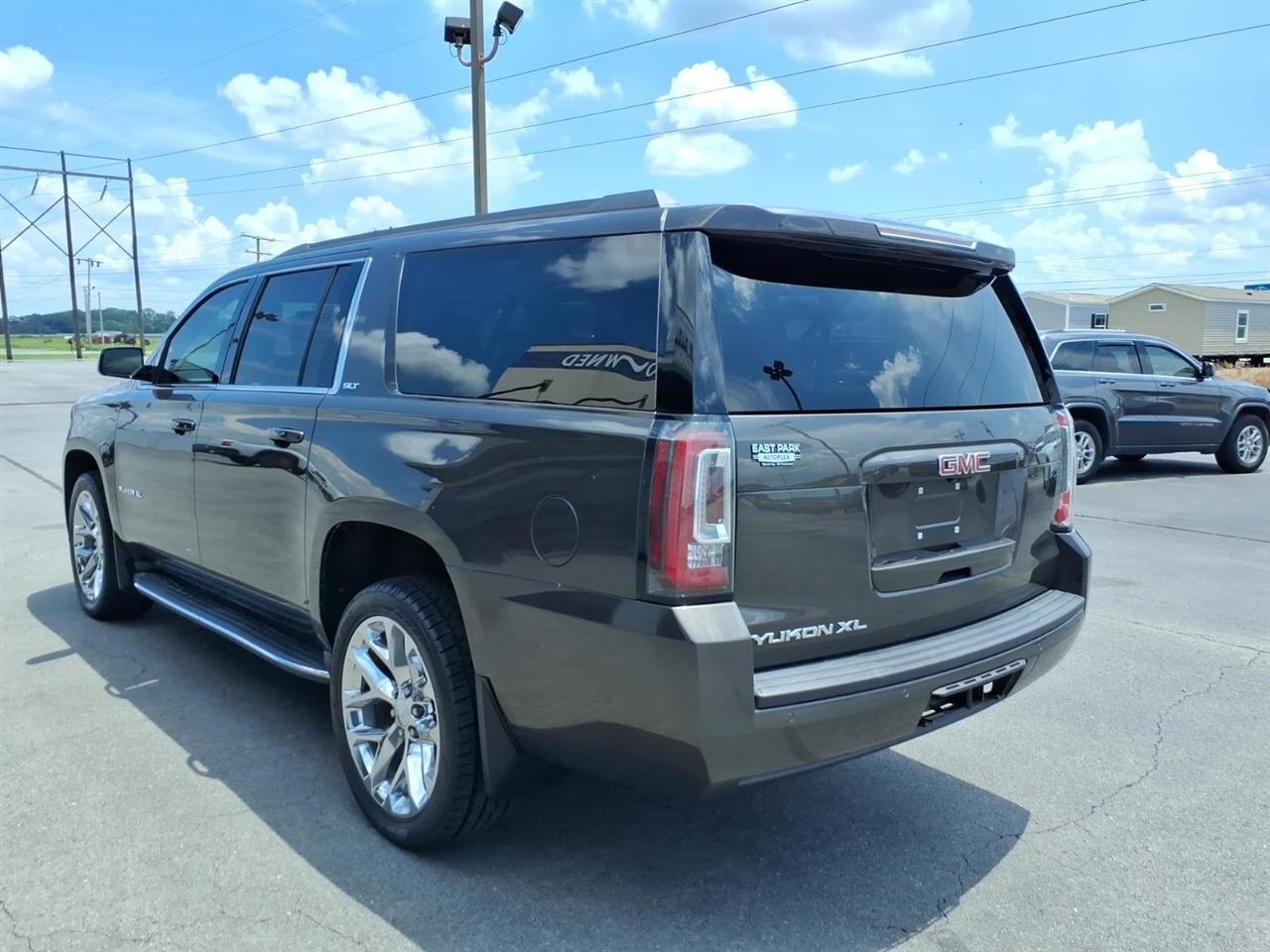 GMC Yukon XL 4WD 4dr SLT 2020