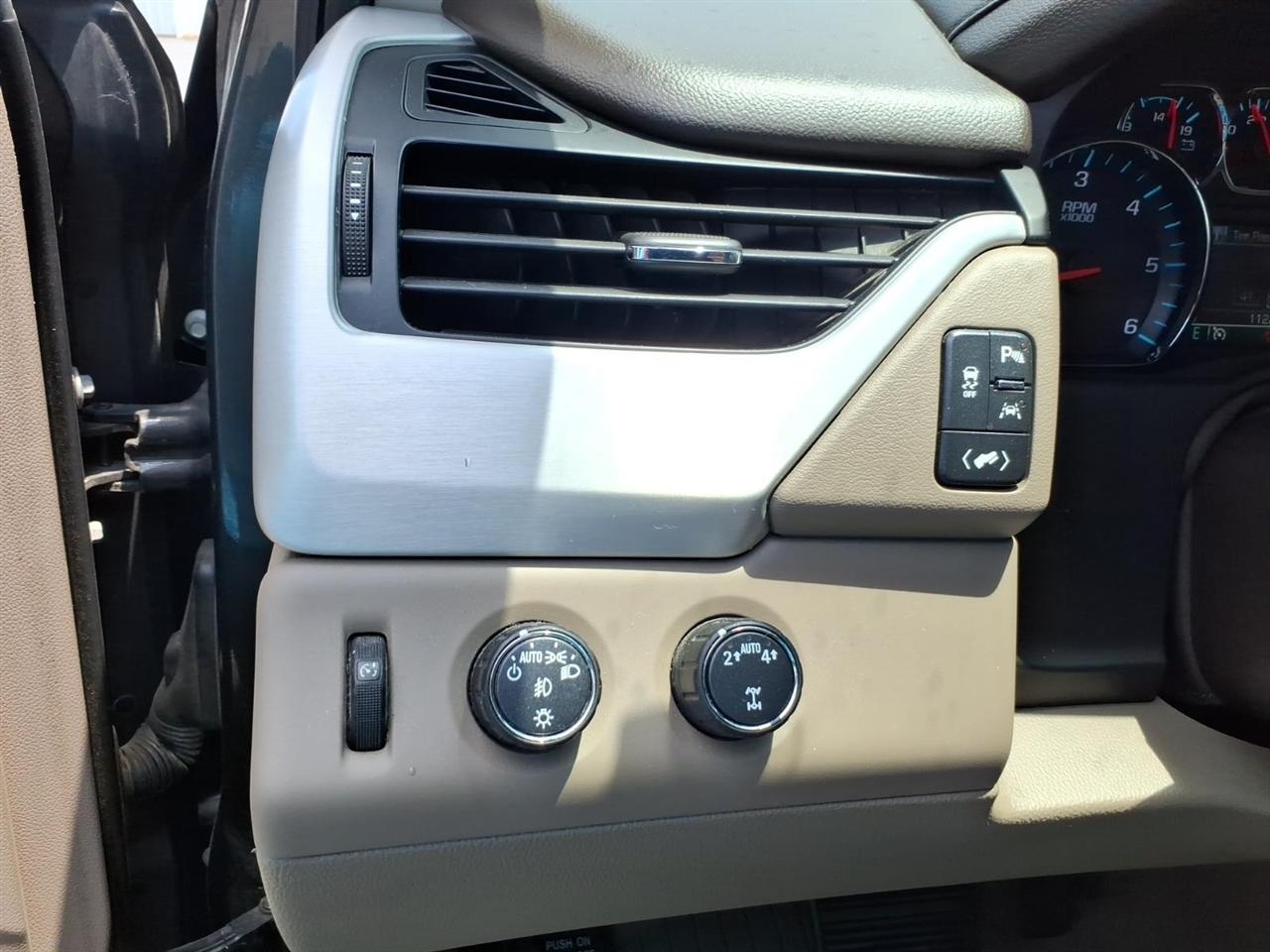GMC Yukon XL 4WD 4dr SLT 2020