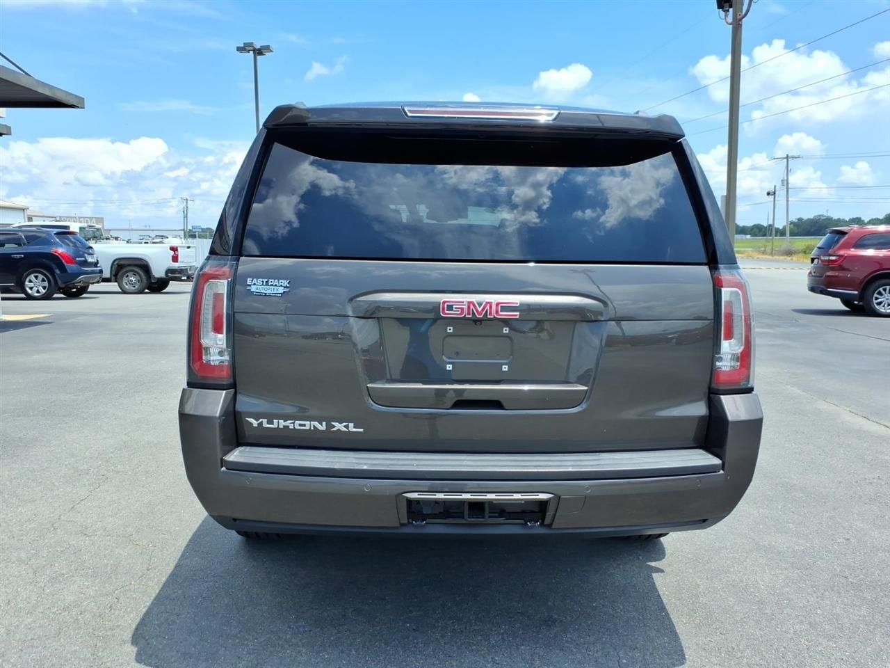 GMC Yukon XL 4WD 4dr SLT 2020