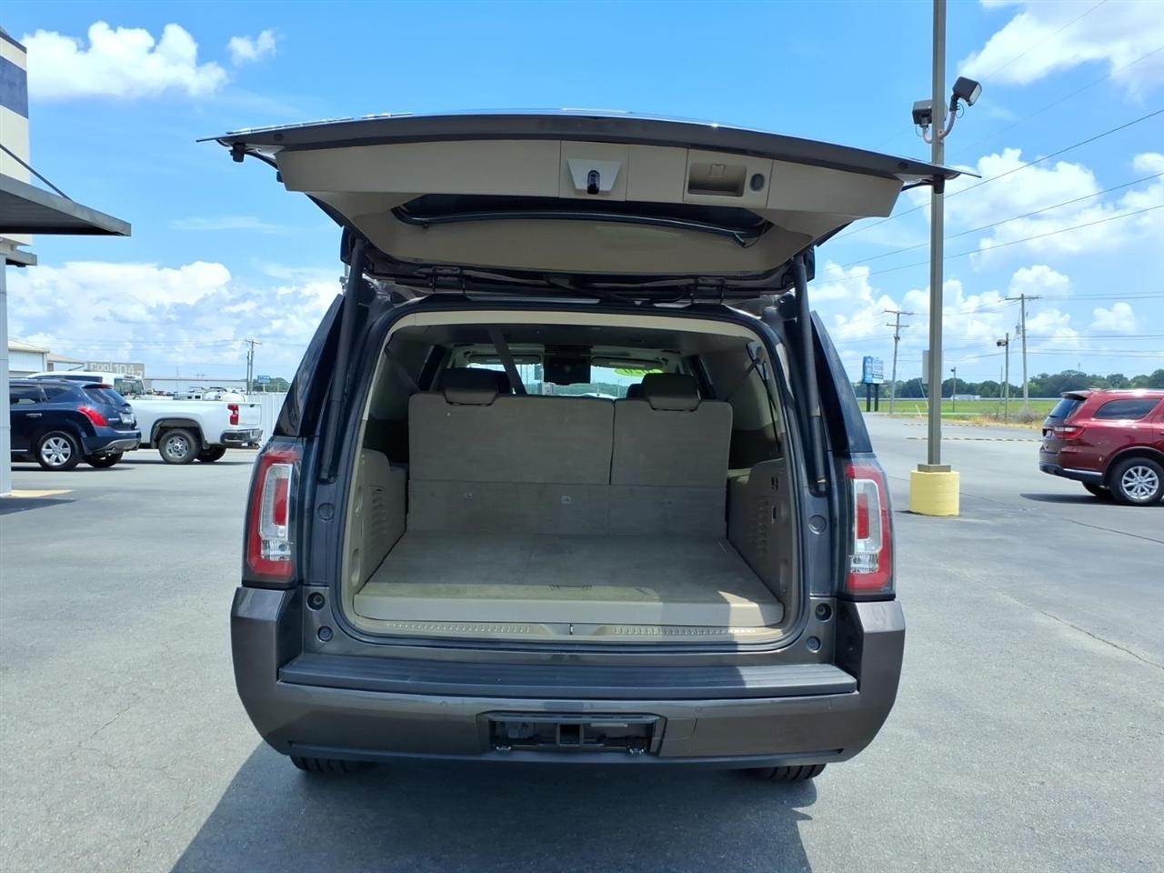 GMC Yukon XL 4WD 4dr SLT 2020