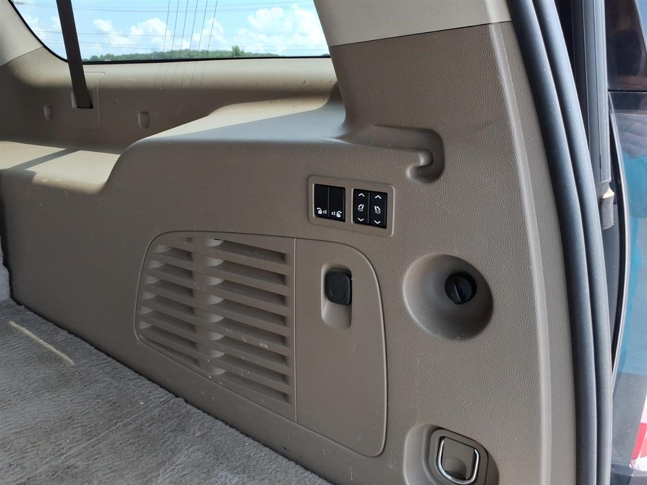 GMC Yukon XL 4WD 4dr SLT 2020