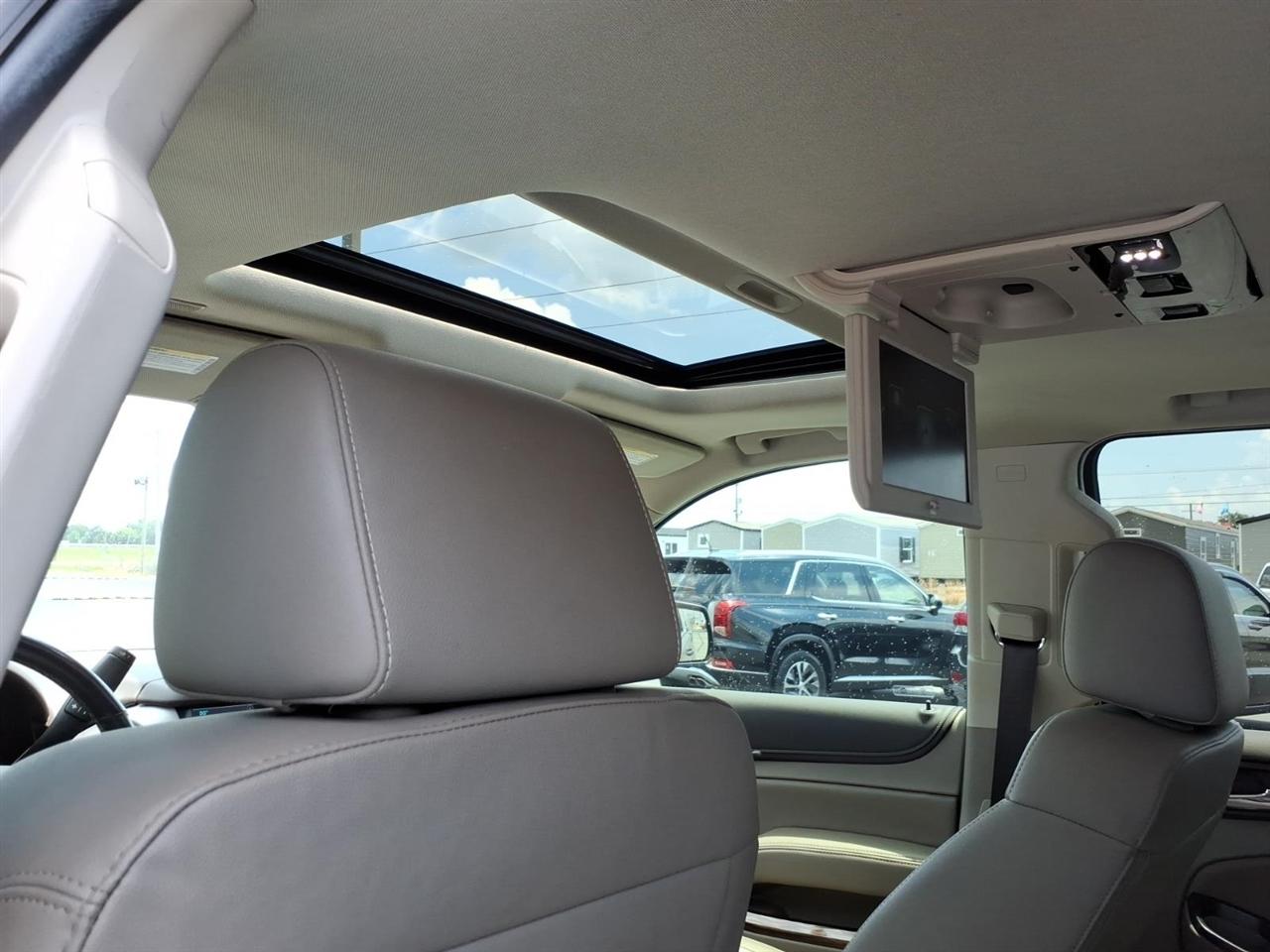 GMC Yukon XL 4WD 4dr SLT 2020