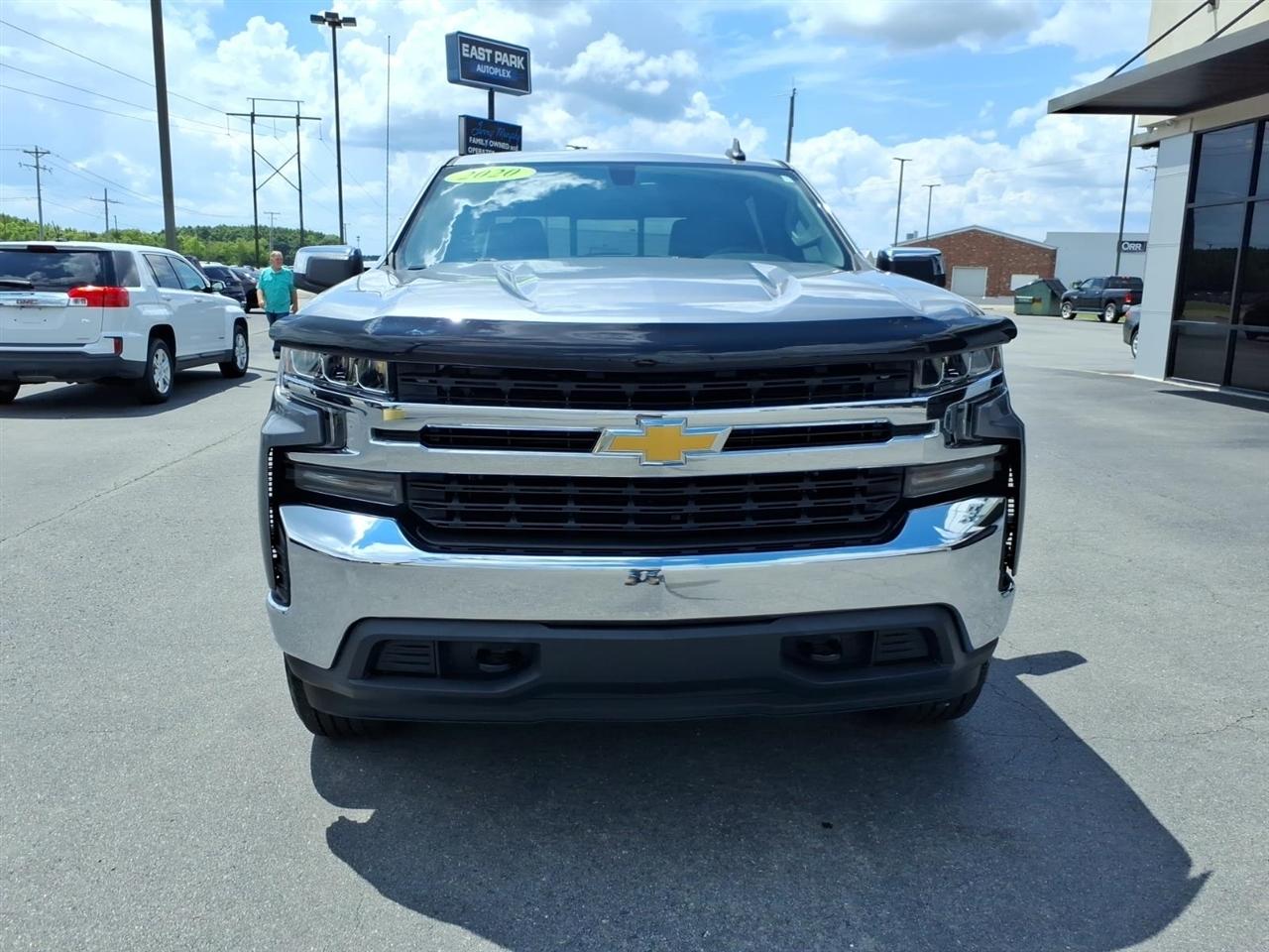 Chevrolet Silverado 1500 4WD Crew Cab 147" LT 2020