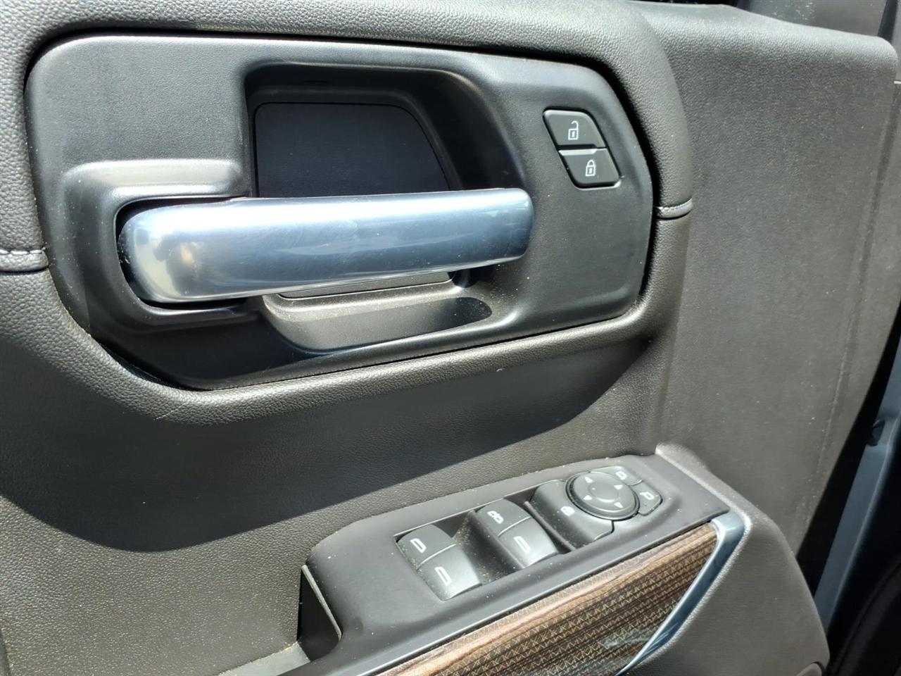 Chevrolet Silverado 1500 4WD Crew Cab 147" LT 2020