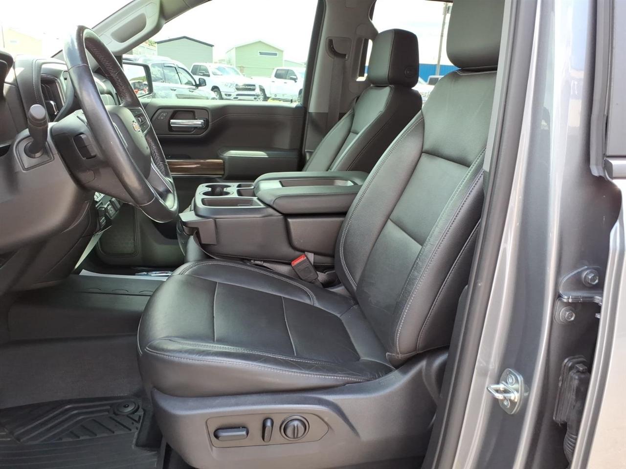 Chevrolet Silverado 1500 4WD Crew Cab 147" LT 2020