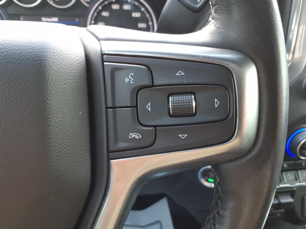 Chevrolet Silverado 1500 4WD Crew Cab 147" LT 2020