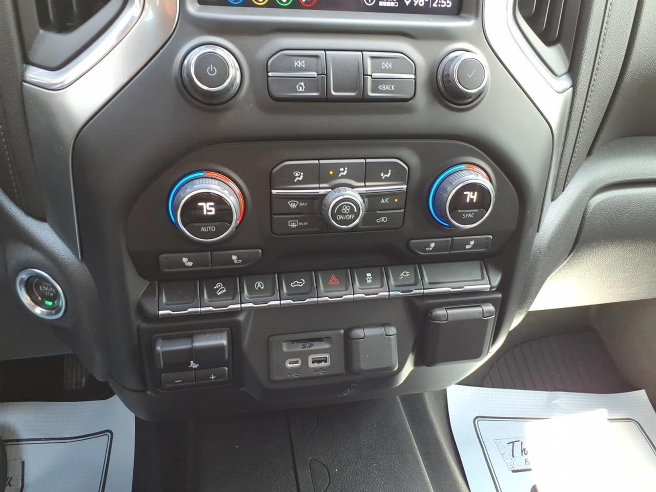 Chevrolet Silverado 1500 4WD Crew Cab 147" LT 2020