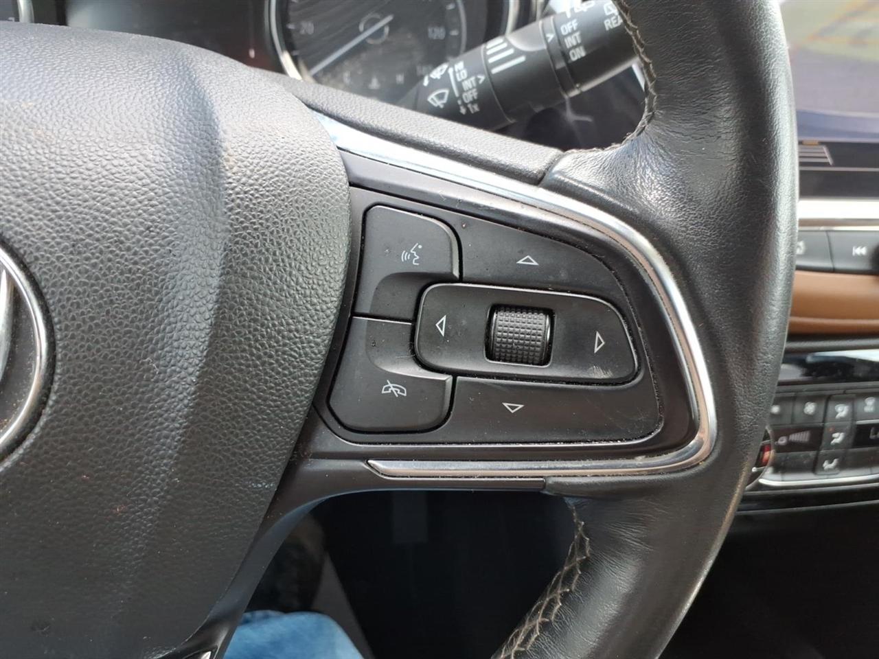 Buick Encore GX AWD 4dr Essence 2021