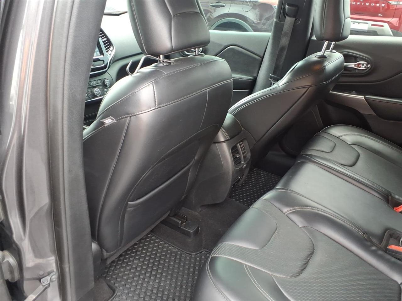 Jeep Cherokee Limited FWD 2019