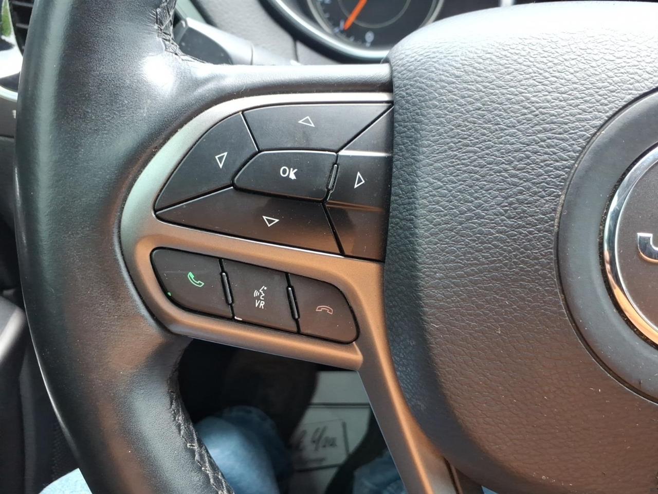 Jeep Cherokee Limited FWD 2019