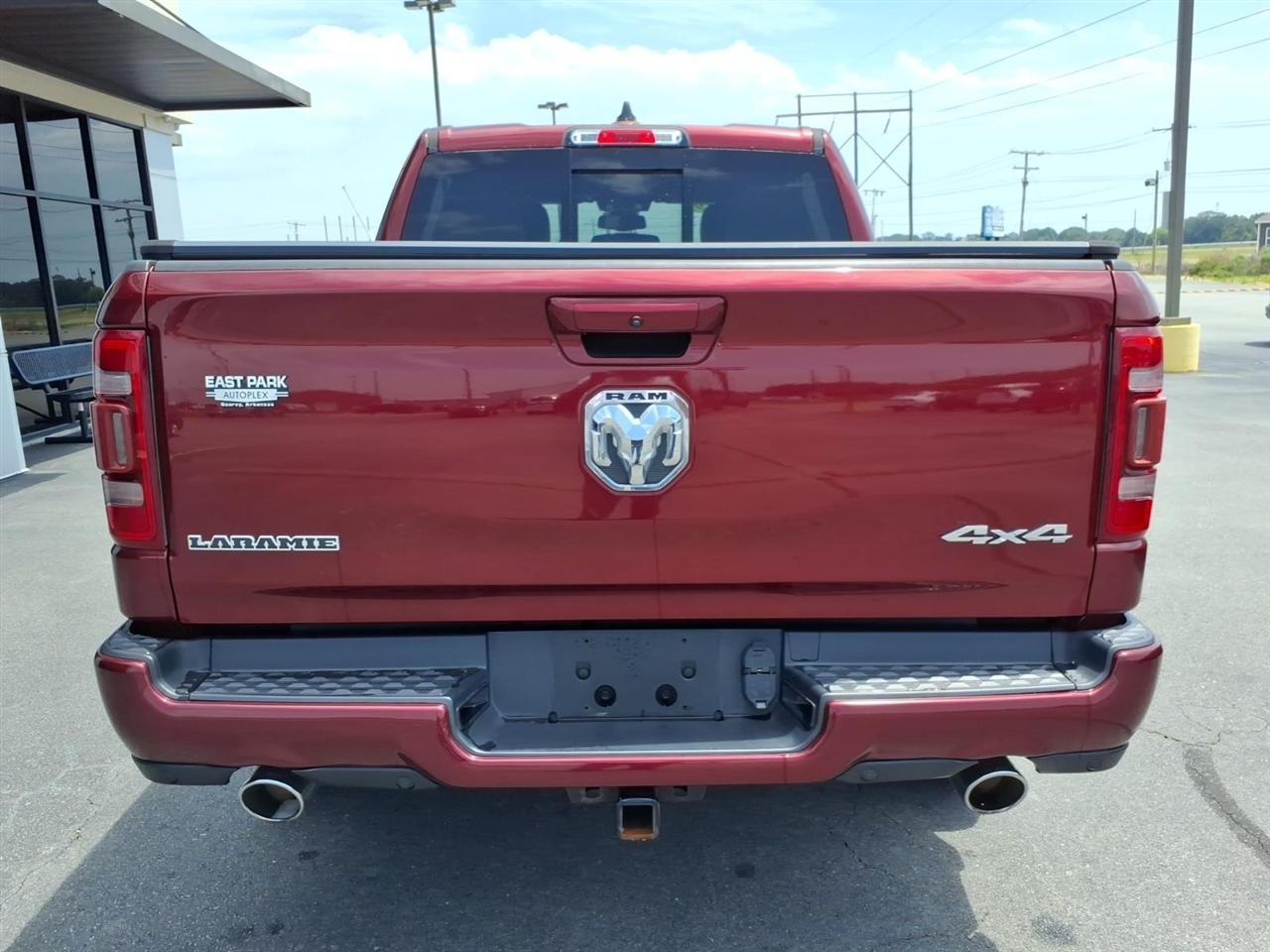 RAM 1500 Laramie 4x4 Crew Cab 5'7" Box 2019