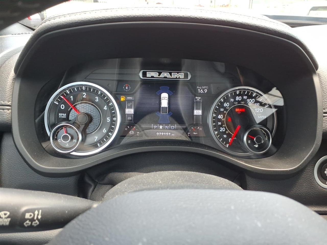 RAM 1500 Laramie 4x4 Crew Cab 5'7" Box 2019