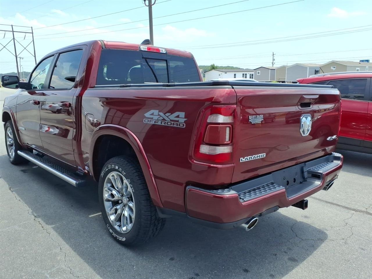 RAM 1500 Laramie 4x4 Crew Cab 5'7" Box 2019